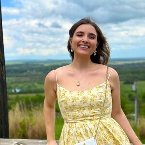 Meet your Posher, Alaina